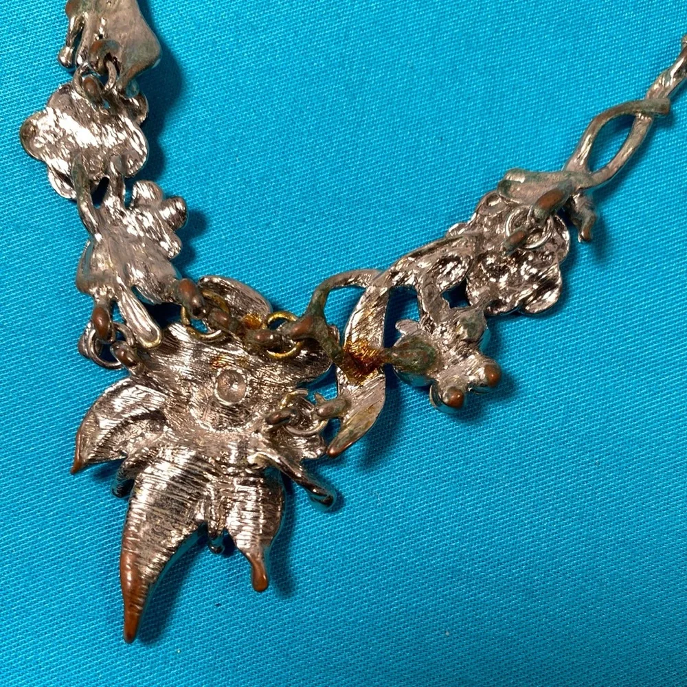 Vintage Statement Necklaces - Picture 8 of 9